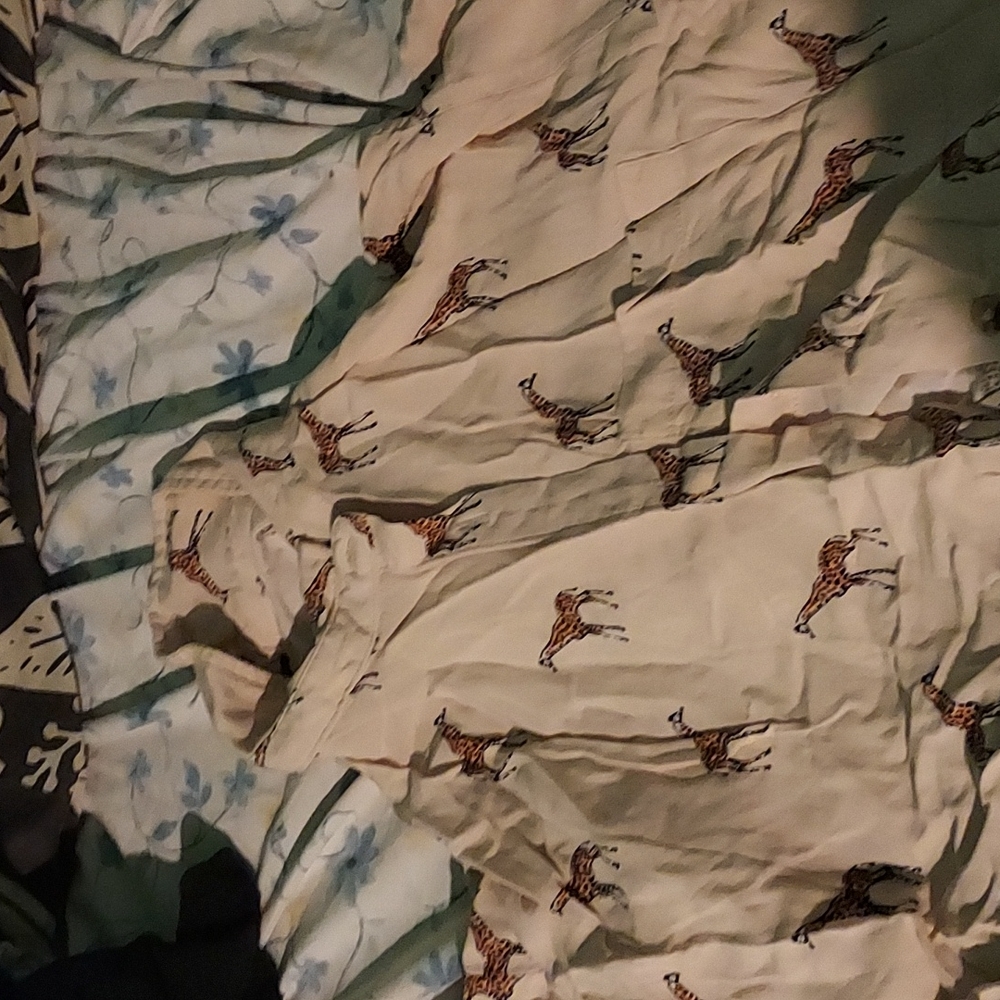 Giraffe button up  t-shirt